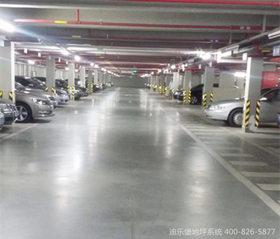 未來停車場地面 智能、環(huán)保與人性化的融合